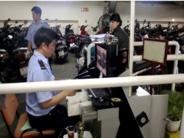 Dịch vụ bảo vệ trông giữ xe tại TPHCM – bảo vệ Việt Thiên Long